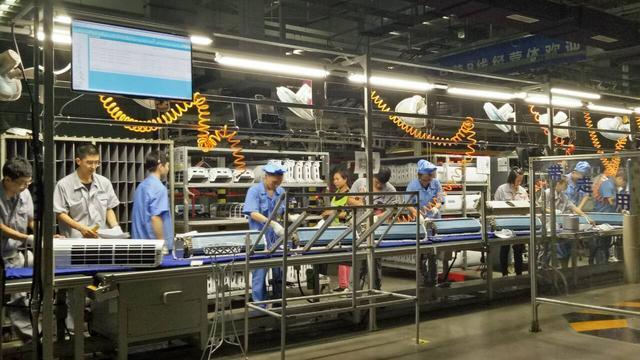 能定制家电还能查生产进度 海尔互联工厂搭建用户零距离“生态圈”